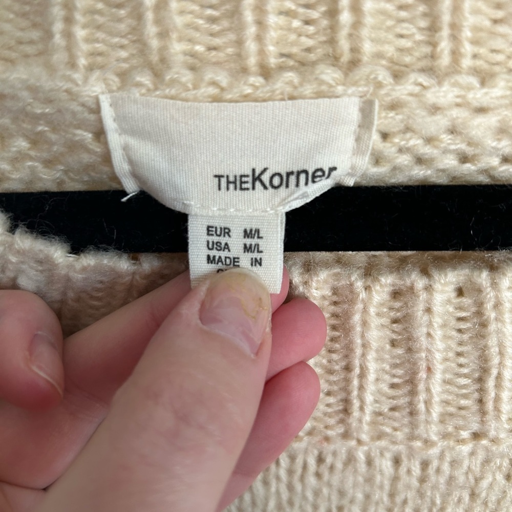 TheKorner Block Color Sweater Size M/L - Picture 3 of 3